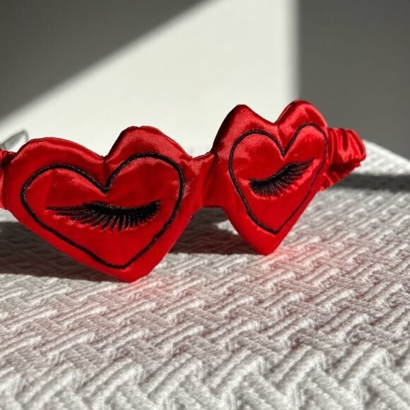 Unbranded Women’s Red Heart Valentines Sleep Mask Sleepwear Sleeping Aid Cute - Picture 3 of 7